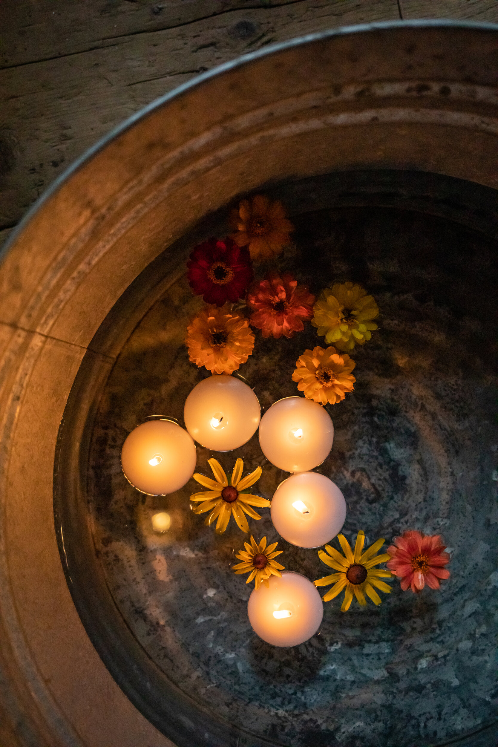 candles in water